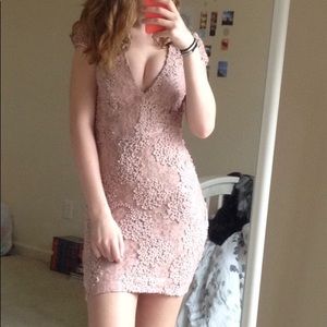 Dress the Population Embroidered Dress Size Small